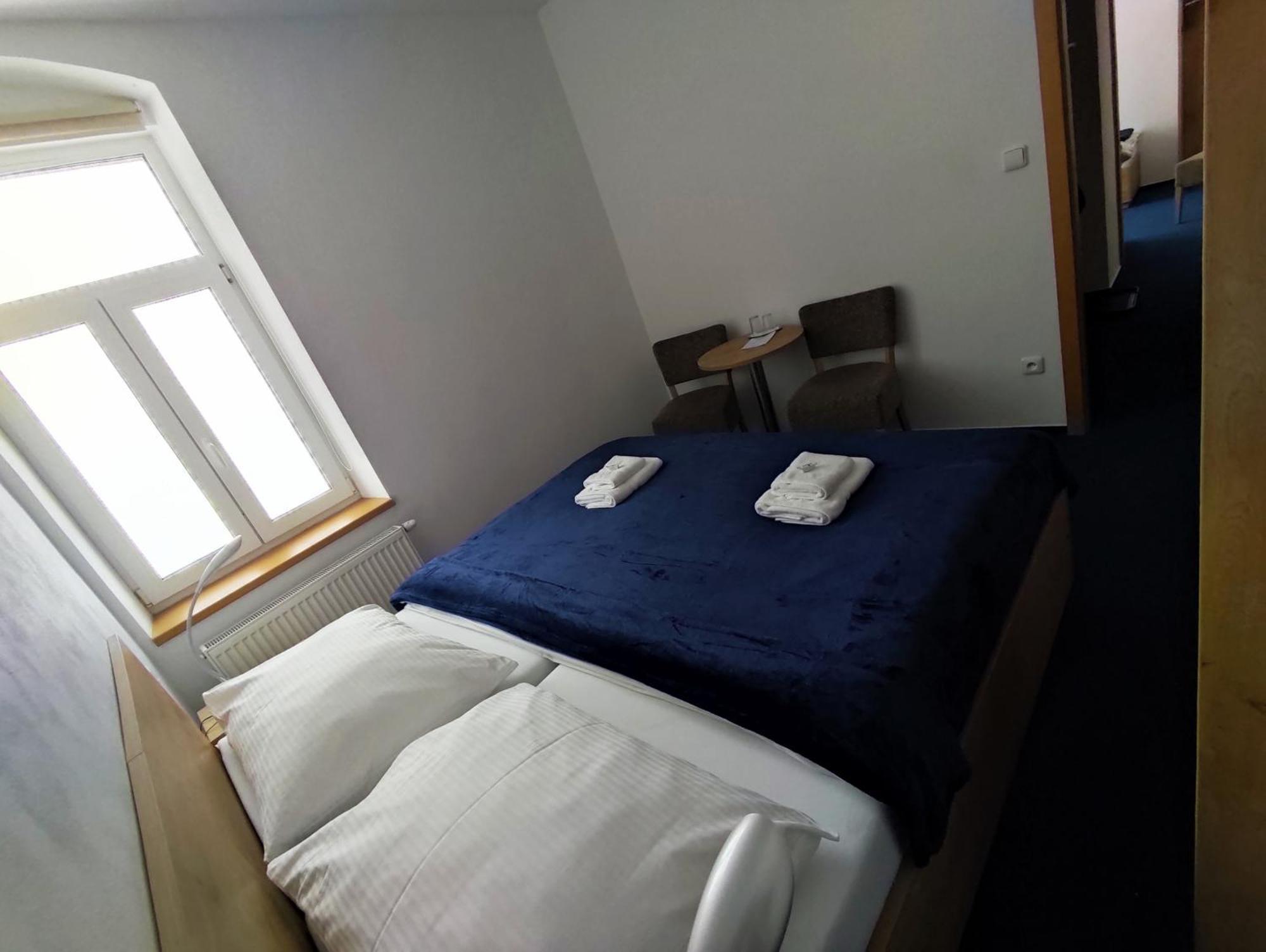 Hotel Poutni Dum Кралики Экстерьер фото