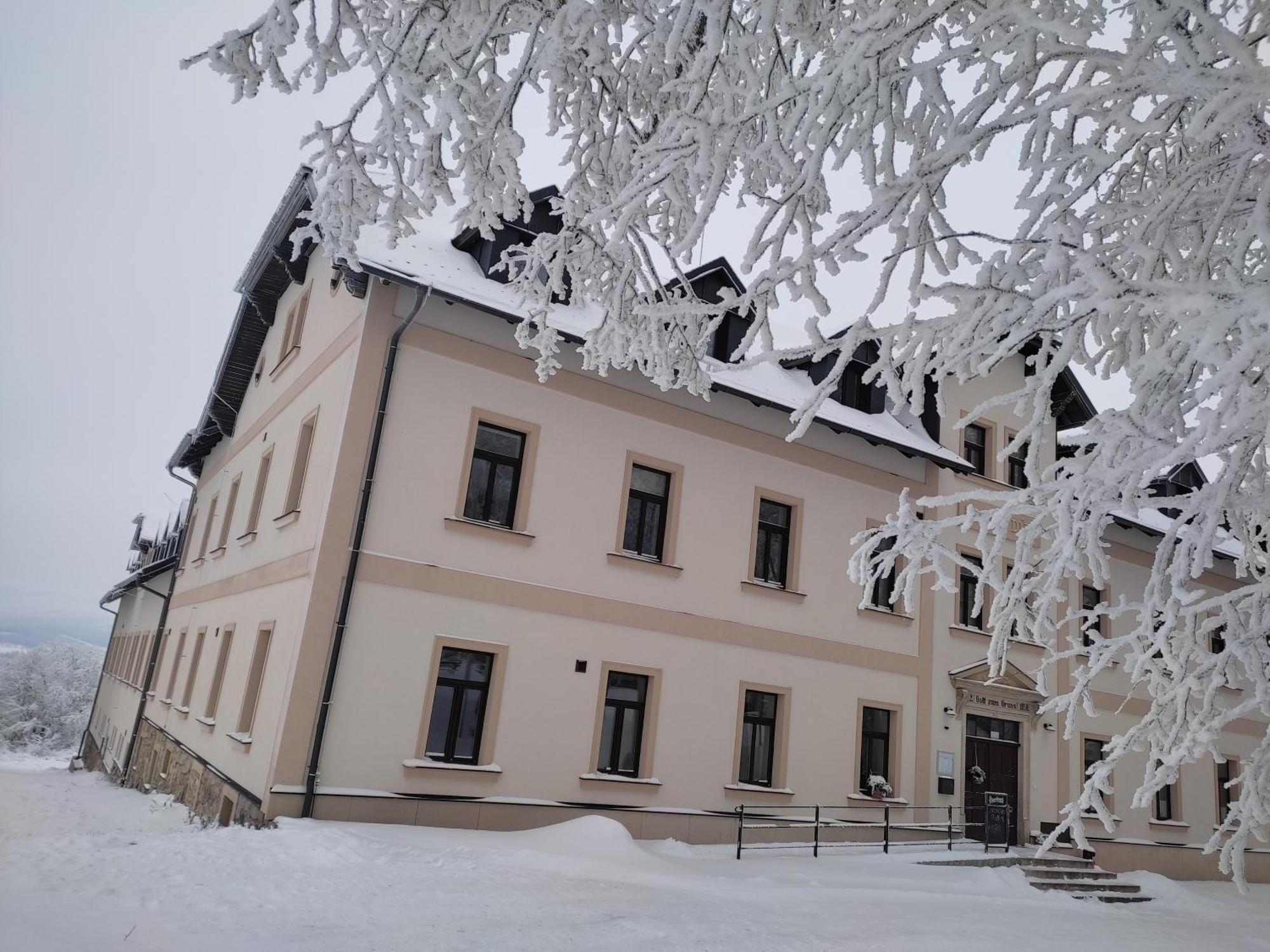Hotel Poutni Dum Кралики Экстерьер фото